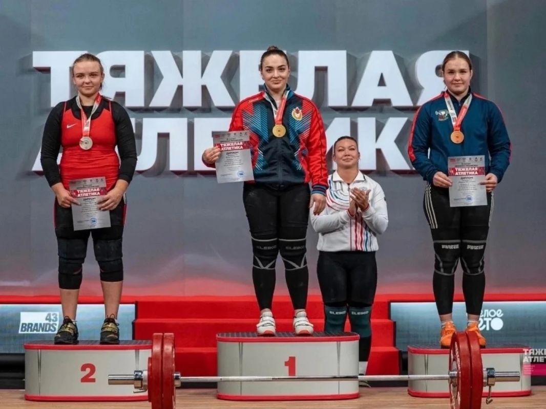 Томская спортсменка взяла бронзу на чемпионате России по тяжёлой атлетике! Томская спортсменка взяла бронзу на чемпионате России по тяжёлой атлетике!