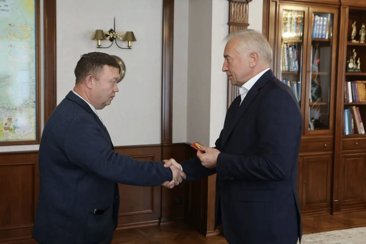 Владимир Мазур: Сегодня вручил нашему земляку Сергею Григорьеву медаль «Участнику специальной военной операции»