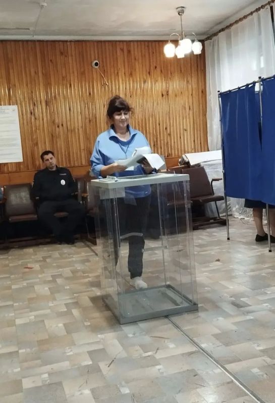 Начался второй день голосования Начался второй день голосования
