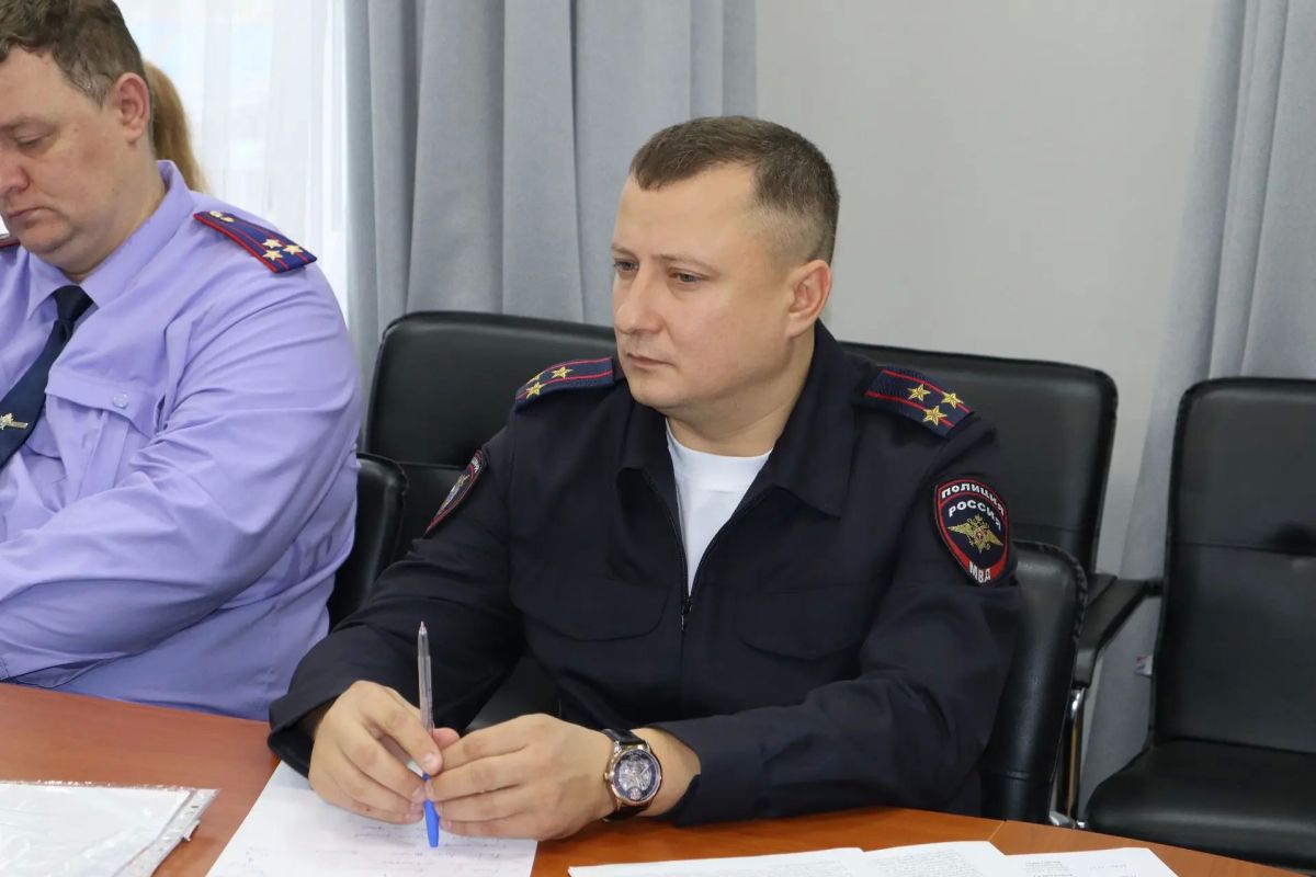 Прокурор Томской области Сергей Ломакин обсудил с правоохранителями эффективность противодействия преступлениям, совершенным организованными группами и преступными сообществами Прокурор Томской области Сергей Ломакин обсудил с правоохранителями эффективность противодействия преступлениям, совершенным организованными группами и преступными сообществами
