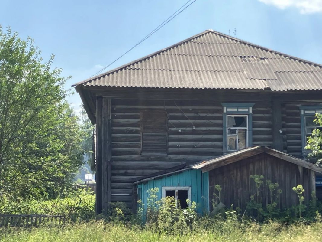 Прокуратура Чаинского района Томской области в судебном порядке потребовала выплатить местному жителю выкупную стоимость за аварийное жилье