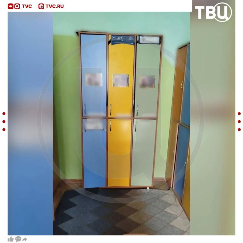 Дети получили травмы в детском саду Томска из-за падения шкафа Дети получили травмы в детском саду Томска из-за падения шкафа
