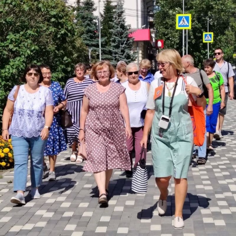 Октябрь встречаем теплым праздником — Международным днём пожилого человека! Октябрь встречаем теплым праздником — Международным днём пожилого человека!