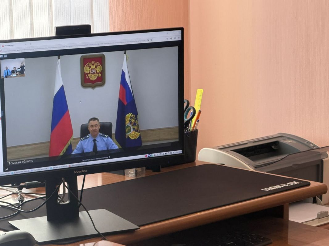 Заместитель прокурора региона Василий Воробьев узнал о проблемах жителей Александровского района Томской области