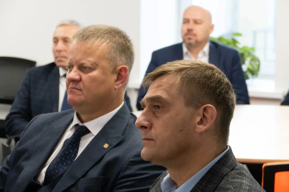 Владимир Мазур: В корпоративном университете «Исток» открыли программу развития кадрового потенциала Томской области с участием команды регионального правительства, глав городов и районов Владимир Мазур: В корпоративном университете «Исток» открыли программу развития кадрового потенциала Томской области с участием команды регионального правительства, глав городов и районов
