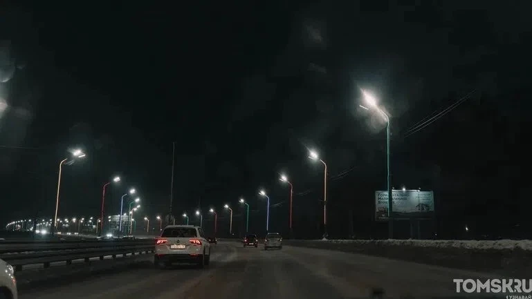 В Томске обновят освещение у Коммунального моста