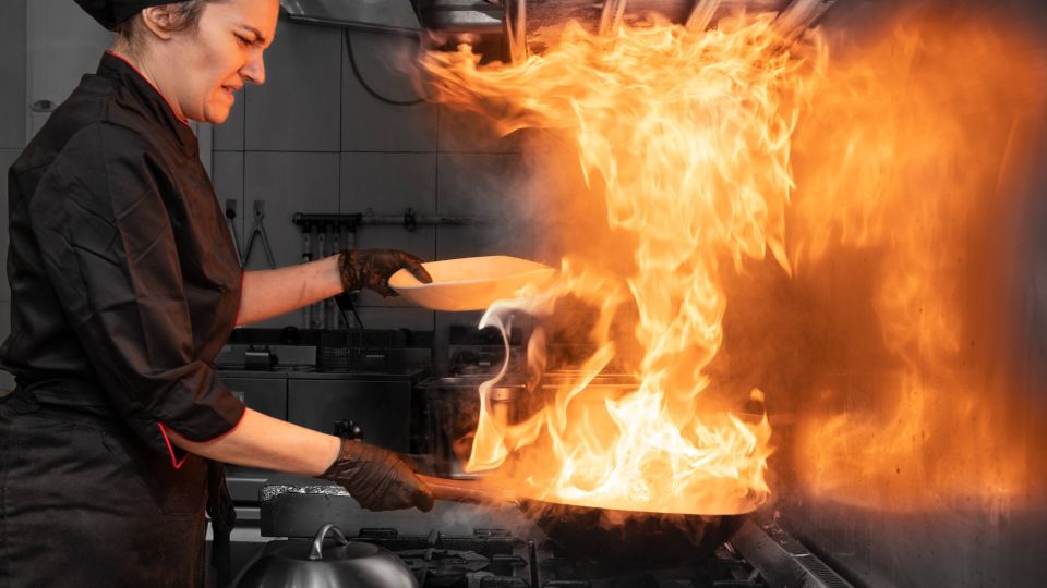 Вот что нужно сделать с новой сковородой после покупки: вы и не догадывались