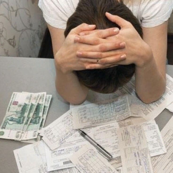 Почему россияне все чаще выбирают микрофинансовые организации: угроза или спасение в кризис?